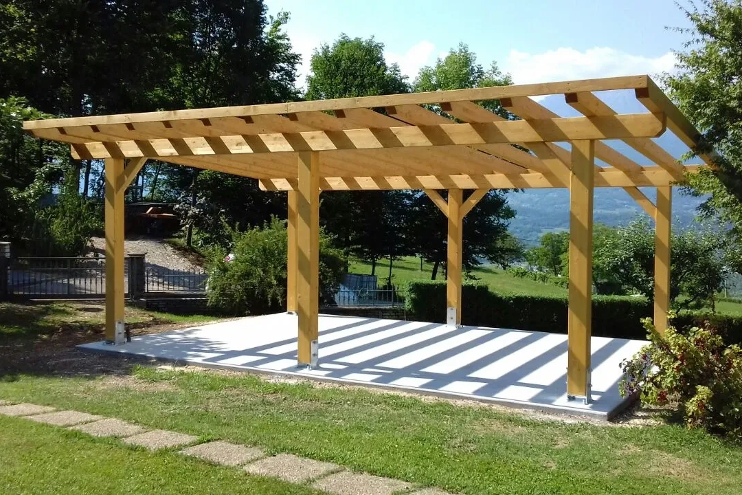 pergola in legno lamellare di abete