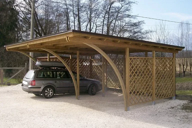 posto auto doppio in pino nordico in autoclave con archi