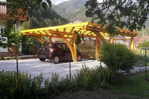 struttura in legno per copertura auto