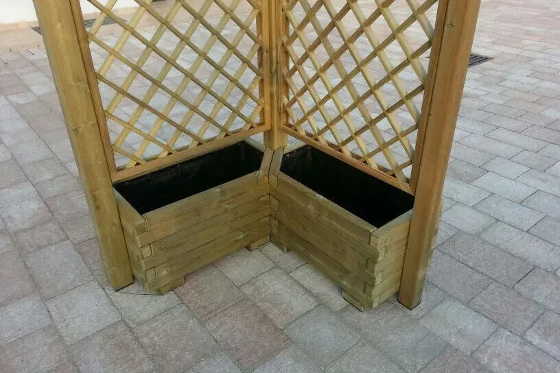 pergola in legno di pino nordico autoclave particolare per fioriere