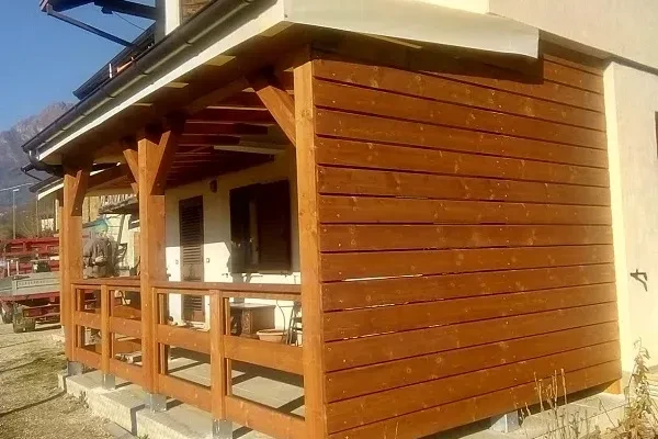 pergola in legno lamellare di abete produzione artigianale